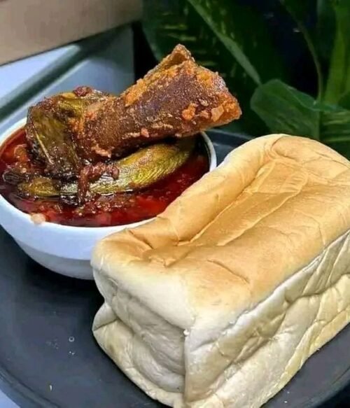 Agege Bread W/Honey Beans (Ewa Aganyin) & Togolaise Sauce